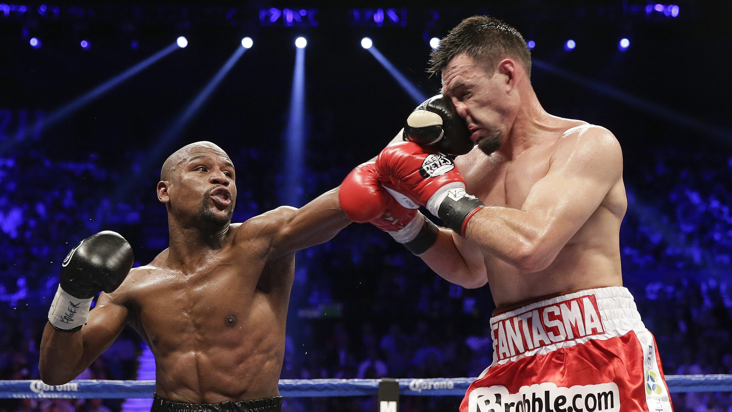 星空体育最新下载-勇士队全力拼搏，追逐历史三连冠，勇士4年夺三冠对手